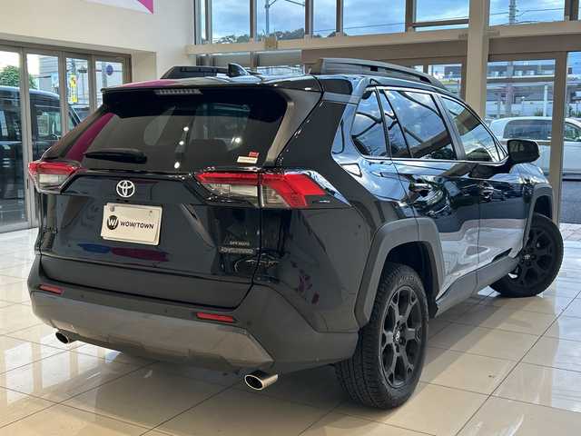 トヨタ ＲＡＶ４ アドベンチャー オフロードPKG 埼玉県 2021(令3)年 3.3万km アティチュードブラックマイカ トヨタセーフティーセンス　/純正ディスプレイオーディオ（ナビ・ＴＶ付）　/バックカメラ　/レーダークルーズコントロール　/LEDオートライト　/革シート　/パワーシート　/純正18インチアルミホイール/ブラインドスポットモニター /電子パーキング/ステアリングスイッチ/純正ETC