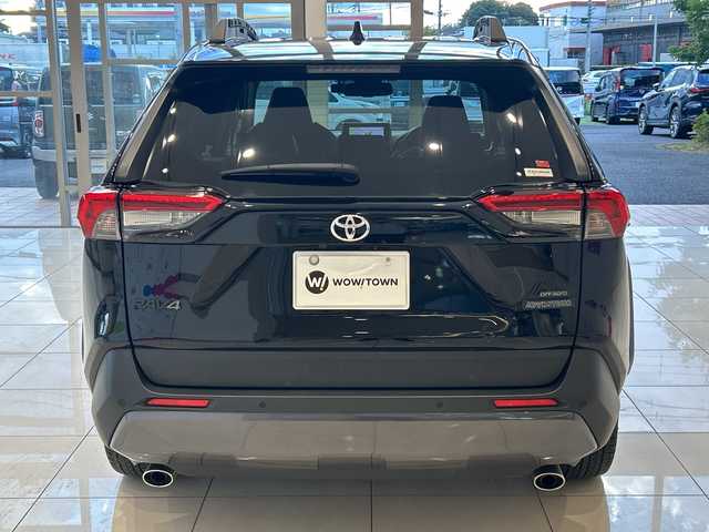 トヨタ ＲＡＶ４ アドベンチャー オフロードPKG 埼玉県 2021(令3)年 3.3万km アティチュードブラックマイカ トヨタセーフティーセンス　/純正ディスプレイオーディオ（ナビ・ＴＶ付）　/バックカメラ　/レーダークルーズコントロール　/LEDオートライト　/革シート　/パワーシート　/純正18インチアルミホイール/ブラインドスポットモニター /電子パーキング/ステアリングスイッチ/純正ETC