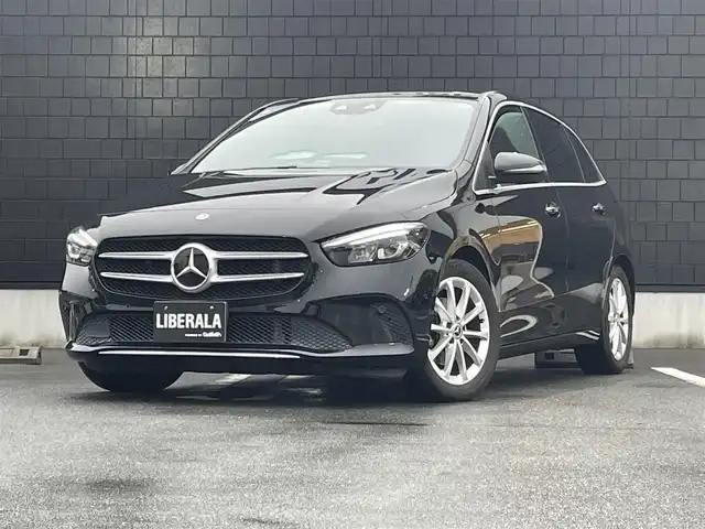メルセデス・ベンツ Ｂ１８０ 静岡県 2020(令2)年 4.6万km コスモスブラック ワンオーナー /MBUXナビフルセグTV Bluetooth/バックカメラ/パノラマサンルーフ/ハーフレザーシート シートヒーター /レーダーセーフティ /衝突軽減ブレーキACC/レーンキープ ブラインドスポットモニター/パワーバックドア /LEDヘッドライト/DSRCETC