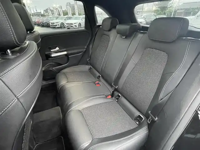 メルセデス・ベンツ Ｂ１８０ 静岡県 2020(令2)年 4.6万km コスモスブラック ワンオーナー /MBUXナビフルセグTV Bluetooth/バックカメラ/パノラマサンルーフ/ハーフレザーシート シートヒーター /レーダーセーフティ /衝突軽減ブレーキACC/レーンキープ ブラインドスポットモニター/パワーバックドア /LEDヘッドライト/DSRCETC