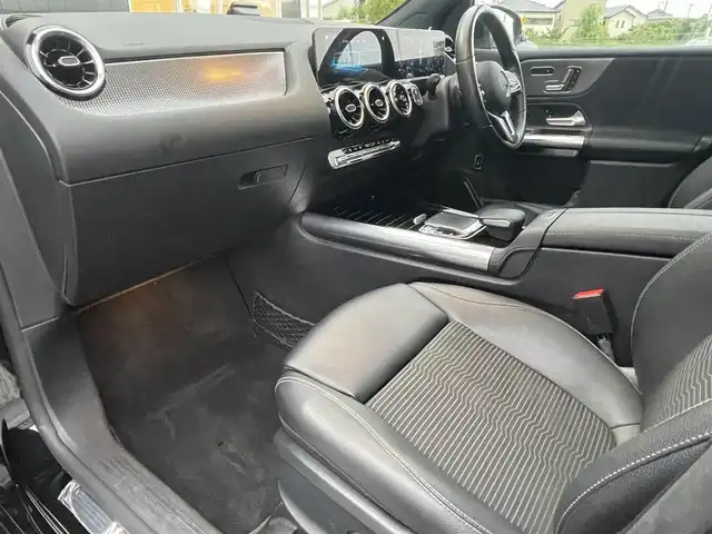 メルセデス・ベンツ Ｂ１８０ 静岡県 2020(令2)年 4.6万km コスモスブラック ワンオーナー /MBUXナビフルセグTV Bluetooth/バックカメラ/パノラマサンルーフ/ハーフレザーシート シートヒーター /レーダーセーフティ /衝突軽減ブレーキACC/レーンキープ ブラインドスポットモニター/パワーバックドア /LEDヘッドライト/DSRCETC