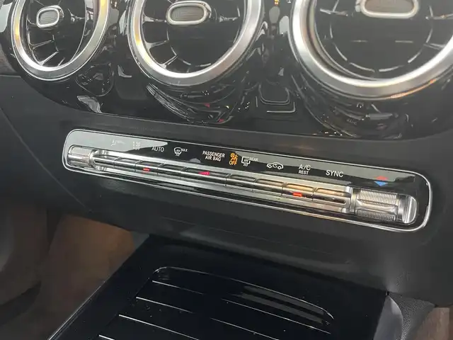 メルセデス・ベンツ Ｂ１８０ 静岡県 2020(令2)年 4.6万km コスモスブラック ワンオーナー /MBUXナビフルセグTV Bluetooth/バックカメラ/パノラマサンルーフ/ハーフレザーシート シートヒーター /レーダーセーフティ /衝突軽減ブレーキACC/レーンキープ ブラインドスポットモニター/パワーバックドア /LEDヘッドライト/DSRCETC
