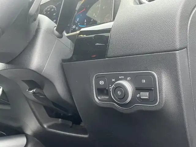 メルセデス・ベンツ Ｂ１８０ 静岡県 2020(令2)年 4.6万km コスモスブラック ワンオーナー /MBUXナビフルセグTV Bluetooth/バックカメラ/パノラマサンルーフ/ハーフレザーシート シートヒーター /レーダーセーフティ /衝突軽減ブレーキACC/レーンキープ ブラインドスポットモニター/パワーバックドア /LEDヘッドライト/DSRCETC