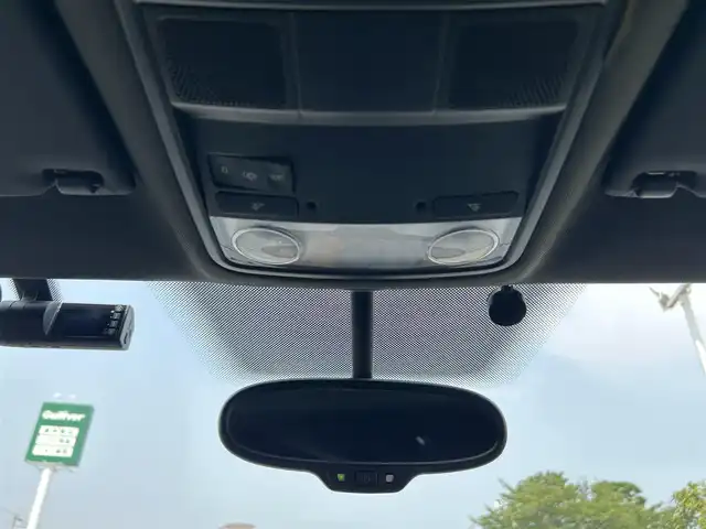 フォルクスワーゲン シロッコ R 静岡県 2011(平23)年 8.2万km 青 社外ナビ/　（フルセグTV、Bluetooth、DVD、CD、USB）/MTモード付きAT/運転席パワーシート/レザーシート/バックカメラ/横滑り防止装置/ETC/ドライブレコーダー/純正フロアマット/純正18インチアルミホイール/保証書/取扱説明書