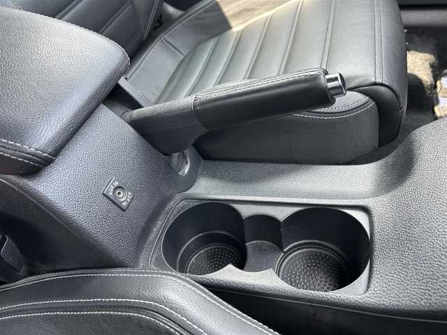 フォルクスワーゲン シロッコ R 静岡県 2011(平23)年 8.2万km 青 社外ナビ/　（フルセグTV、Bluetooth、DVD、CD、USB）/MTモード付きAT/運転席パワーシート/レザーシート/バックカメラ/横滑り防止装置/ETC/ドライブレコーダー/純正フロアマット/純正18インチアルミホイール/保証書/取扱説明書
