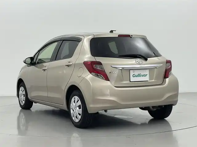 トヨタ ヴィッツ F 熊本県 2015(平27)年 2.5万km ゴールドマイカM 純正ナビNSCP-W62/ビルトインETC/電動格納ミラー/保証書/取扱説明書