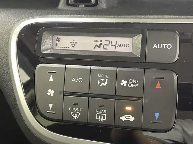 ホンダ Ｎ ＢＯＸ カスタム G ターボ Lパッケージ 群馬県 2016(平28)年 6.6万km スマートブラック 純正７インチナビ　バックカメラ　両側パワースライドドア　クルーズコントロール　ＨＩＤオートライト　ハーフレザーシート　純正１５インチＡＷ　ステアリングリモコン　ＥＴＣ　スマートキー　ドラレコ　禁煙車