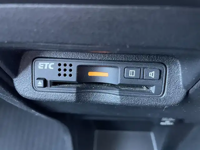 ホンダ フリード ハイブリット ジャストセレクション 静岡県 2014(平26)年 8.2万km スーパープラチナメタリック ハーフレザー/純正ナビ/(Bluetooth/CD/DVD/ワンセグ)/クルーズコントロール/HIDライト/パワースライドドア/ウォークスルー/三列シート/バックカメラ/純正フロアマット/純正15インチアルミホイール/ETC/スマートキー