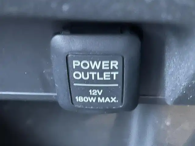 ホンダ フリード ハイブリット ジャストセレクション 静岡県 2014(平26)年 8.2万km スーパープラチナメタリック ハーフレザー/純正ナビ/(Bluetooth/CD/DVD/ワンセグ)/クルーズコントロール/HIDライト/パワースライドドア/ウォークスルー/三列シート/バックカメラ/純正フロアマット/純正15インチアルミホイール/ETC/スマートキー