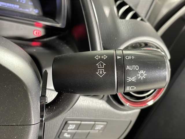 マツダ ＣＸ－３ XD ツーリング 沖縄県 2015(平27)年 13.1万km セラミックM 純正ナビ/（ＢＴ，フルセグ，ＣＤ／ＤＶＤ，ラジオ）　/バックカメラ　/クルーズコントロール　/ハーフレザーシート/ＢＳＭ(ブラインドスポットモニター)　/ＨＵＤ(ヘッドアップディスプレイ)　/ドライブレコーダー　/ビルトインＥＴＣ　/パドルシフト　/ＵＳＢポート　/スマートブレーキサポート　/純正フロアマット/革巻きステアリング/LEDヘッドライト/純正18インチアルミホイール/スペアキー