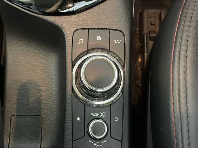 マツダ ＣＸ－３ XD ツーリング 沖縄県 2015(平27)年 13.1万km セラミックM 純正ナビ/（ＢＴ，フルセグ，ＣＤ／ＤＶＤ，ラジオ）　/バックカメラ　/クルーズコントロール　/ハーフレザーシート/ＢＳＭ(ブラインドスポットモニター)　/ＨＵＤ(ヘッドアップディスプレイ)　/ドライブレコーダー　/ビルトインＥＴＣ　/パドルシフト　/ＵＳＢポート　/スマートブレーキサポート　/純正フロアマット/革巻きステアリング/LEDヘッドライト/純正18インチアルミホイール/スペアキー