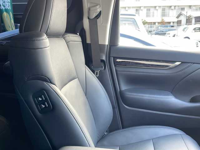 トヨタ アルファード S Cパッケージ 大阪府 2020(令2)年 3万km ホワイトパールクリスタルシャイン モデリスタフロント/リアスポイラー/アルパインナビ/アルパインフリップダウンモニター/セーフティセンス/バックモニター/ビルトインETC/クリアランスソナー/LEDヘッドライト/フォグランプ/ハンドルヒーター/革巻きコンビハンドル/前席パワーシート/シートメモリー/純正マット/ドアバイザー/カーテンエアバック/保証書/取扱説明書/スペアキー1本