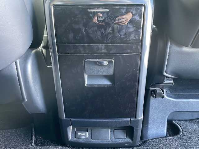 トヨタ アルファード S Cパッケージ 大阪府 2020(令2)年 3万km ホワイトパールクリスタルシャイン モデリスタフロント/リアスポイラー/アルパインナビ/アルパインフリップダウンモニター/セーフティセンス/バックモニター/ビルトインETC/クリアランスソナー/LEDヘッドライト/フォグランプ/ハンドルヒーター/革巻きコンビハンドル/前席パワーシート/シートメモリー/純正マット/ドアバイザー/カーテンエアバック/保証書/取扱説明書/スペアキー1本