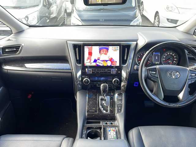 トヨタ アルファード S Cパッケージ 大阪府 2020(令2)年 3万km ホワイトパールクリスタルシャイン モデリスタフロント/リアスポイラー/アルパインナビ/アルパインフリップダウンモニター/セーフティセンス/バックモニター/ビルトインETC/クリアランスソナー/LEDヘッドライト/フォグランプ/ハンドルヒーター/革巻きコンビハンドル/前席パワーシート/シートメモリー/純正マット/ドアバイザー/カーテンエアバック/保証書/取扱説明書/スペアキー1本