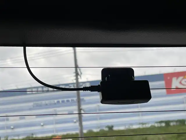 トヨタ ノア ハイブリッド S－Z 大阪府 2024(令6)年 1.1万km ホワイトパールクリスタルシャイン トヨタセーフティセンス/純正10.5ディスプレイオーディオ/・フルセグTV/USB/BT/DVD/HDMI/快適利便パッケージ/バックカメラ/両側パワースライドドア/前後ドライブレコーダー/ビルトインETC2.0/オットマン/パワーバックドア/AC100V電源/ハーフレザーシート/シートヒーター/前後コーナーセンサー/純正フロアマット/純正17インチAW/LEDヘッド・フォグ/スペアキー/取説