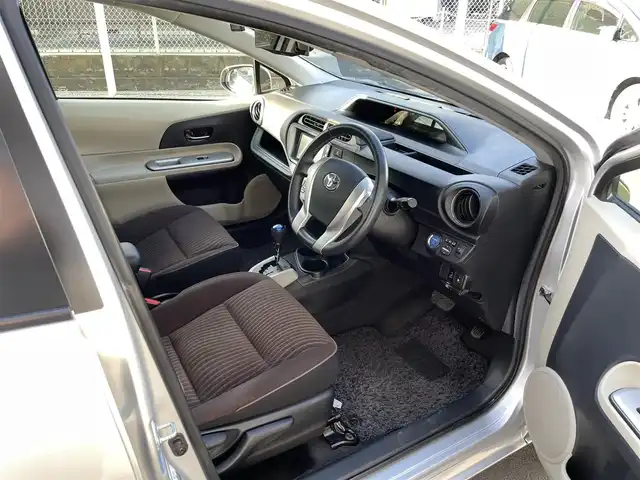 トヨタ アクア G 千葉県 2012(平24)年 4.1万km シルバーM ワンオーナー/純正ナビ/　・ワンセグTV/CD/AUX/D/N席シートヒーター/ETC/オートライト/フォグライト/取説/保証書/スマートキー/　・スペアキー/H25.26.27.28.29.30.R1.2.3.4.7ディーラー記録簿