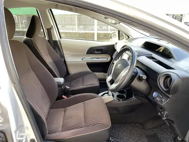 トヨタ アクア G 千葉県 2012(平24)年 4.1万km シルバーM ワンオーナー/純正ナビ/　・ワンセグTV/CD/AUX/D/N席シートヒーター/ETC/オートライト/フォグライト/取説/保証書/スマートキー/　・スペアキー/H25.26.27.28.29.30.R1.2.3.4.7ディーラー記録簿