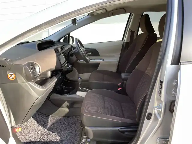 トヨタ アクア G 千葉県 2012(平24)年 4.1万km シルバーM ワンオーナー/純正ナビ/　・ワンセグTV/CD/AUX/D/N席シートヒーター/ETC/オートライト/フォグライト/取説/保証書/スマートキー/　・スペアキー/H25.26.27.28.29.30.R1.2.3.4.7ディーラー記録簿