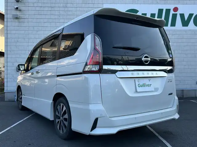日産 セレナ ハイウェイスター Vセレクション 静岡県 2018(平30)年 5万km ブリリアントホワイトパール 純正9インチメモリナビ/　Bluetooth/　AM/　FM/　AUX/　AppleCarPlay/　AudroidAuto/フルセグTV/アラウンドビューモニター/両側パワースライドドア/クルーズコントロール/ETC/衝突被害軽減システム/ドライブレコーダー/横滑り防止装置/前後コーナーセンサー/盗難防止装置/アイドリングストップ/ウィンカーミラー/ドアバイザー/プッシュスタート/ダブルエアバッグ/純正フロアマット