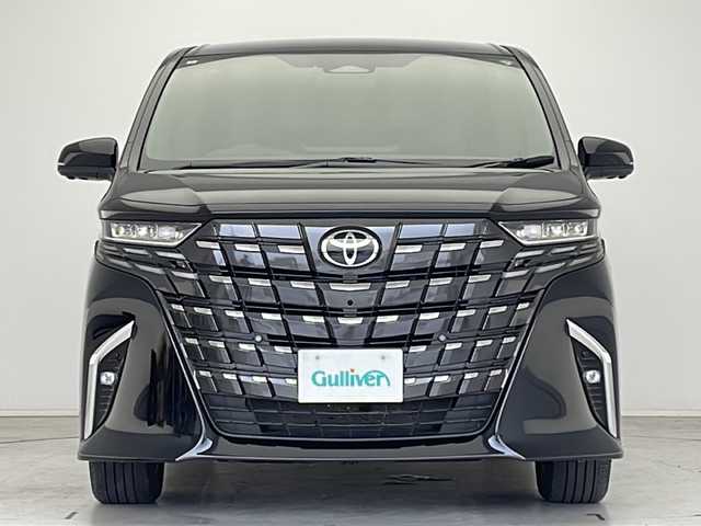 トヨタ アルファード Z 愛知県 2024(令6)年 1.5万km ブラック 衝突軽減システム/純正14型ディズプレイオーディオ ナビあり/フリップダウンモニター/三眼LEDヘッドライト/全方位カメラ/両側パワースライドドア/レーダークルーズコントロール/シートヒーター/エアシート/フルセグ/Bluetooth/バックカメラ/電動リアゲート/パワーシート/コーナーセンサー/純正アルミホイール/ETC2.0/ブラインドスポットモニター/ステアリングヒーター/インテリジェントミラー/リアオートエアコン/オートマチックハイビーム/置くだけ充電機/ステアリングスイッチ/スマートキー/プッシュスタート