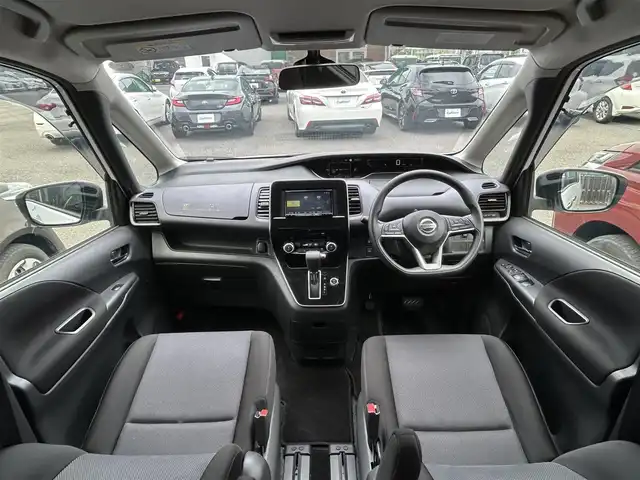 日産 セレナ X 岐阜県 2020(令2)年 2.2万km ホワイト AVIC-RZ03/ワンセグ/DVD/USB/バックカメラ/エマージェンシーブレーキ/両側スライドドア/ウィンカーミラー付電動格納ミラー/ＥＴＣ/スマート/オートエアコン