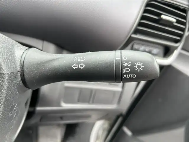 日産 セレナ X 岐阜県 2020(令2)年 2.2万km ホワイト AVIC-RZ03/ワンセグ/DVD/USB/バックカメラ/エマージェンシーブレーキ/両側スライドドア/ウィンカーミラー付電動格納ミラー/ＥＴＣ/スマート/オートエアコン