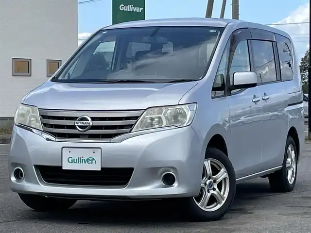 日産 セレナ 20S 道央・札幌 2011(平23)年 4.3万km ブリリアントシルバー ４WD/純正オーディオ/AM/FM/CD/AUX/クルーズコントロール/ECOMODE/片側パワースライドドア/プッシュスタート/スマートキー/ハロゲンヘッドライト/オートライト/電動格納ミラー/純正フロアマット/ドアバイザー/スペアキー