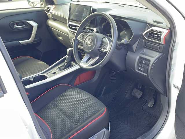 トヨタ ライズ Z 山口県 2024(令6)年 2.4万km シャイニングホワイトパール ハイブリッド車/ワンオーナー車/社外ディスプレイオーディオ/Bluetooth/バックカメラ/ステアリングスイッチ/スマートキー＆プッシュスタート/LEDヘッドライト/LEDフォグライト/オートマチックハイビーム/オートライト/衝突軽減ブレーキ/横滑り防止装置/レーダークルーズコントロール/レーンキープアシスト/リアフォグライト/コーナーセンサー/前席シートヒーター/社外前後ドライブレコーダー/純正17インチAW/保証書・取説