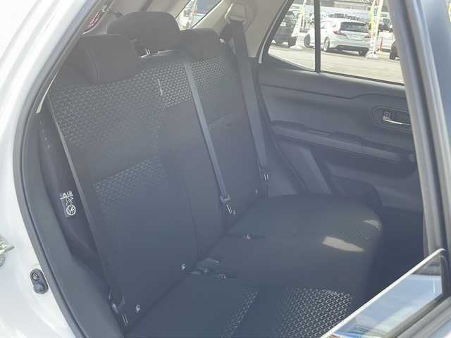 トヨタ ライズ Z 山口県 2024(令6)年 2.4万km シャイニングホワイトパール ハイブリッド車/ワンオーナー車/社外ディスプレイオーディオ/Bluetooth/バックカメラ/ステアリングスイッチ/スマートキー＆プッシュスタート/LEDヘッドライト/LEDフォグライト/オートマチックハイビーム/オートライト/衝突軽減ブレーキ/横滑り防止装置/レーダークルーズコントロール/レーンキープアシスト/リアフォグライト/コーナーセンサー/前席シートヒーター/社外前後ドライブレコーダー/純正17インチAW/保証書・取説