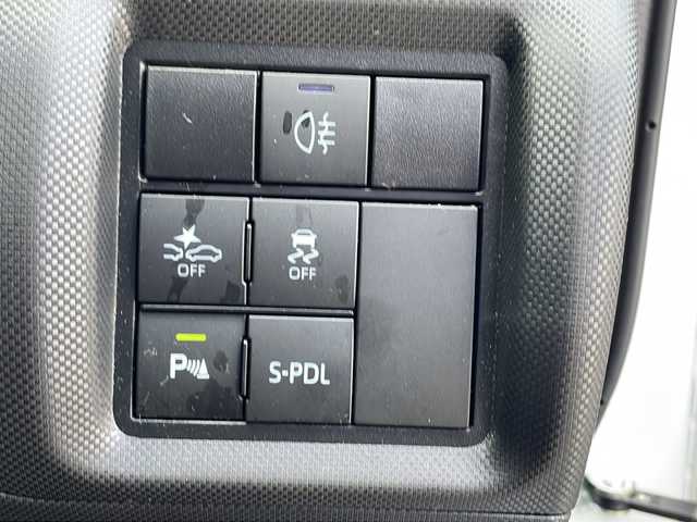 トヨタ ライズ Z 山口県 2024(令6)年 2.4万km シャイニングホワイトパール ハイブリッド車/ワンオーナー車/社外ディスプレイオーディオ/Bluetooth/バックカメラ/ステアリングスイッチ/スマートキー＆プッシュスタート/LEDヘッドライト/LEDフォグライト/オートマチックハイビーム/オートライト/衝突軽減ブレーキ/横滑り防止装置/レーダークルーズコントロール/レーンキープアシスト/リアフォグライト/コーナーセンサー/前席シートヒーター/社外前後ドライブレコーダー/純正17インチAW/保証書・取説