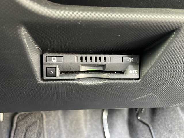 トヨタ ライズ Z 山口県 2024(令6)年 2.4万km シャイニングホワイトパール ハイブリッド車/ワンオーナー車/社外ディスプレイオーディオ/Bluetooth/バックカメラ/ステアリングスイッチ/スマートキー＆プッシュスタート/LEDヘッドライト/LEDフォグライト/オートマチックハイビーム/オートライト/衝突軽減ブレーキ/横滑り防止装置/レーダークルーズコントロール/レーンキープアシスト/リアフォグライト/コーナーセンサー/前席シートヒーター/社外前後ドライブレコーダー/純正17インチAW/保証書・取説