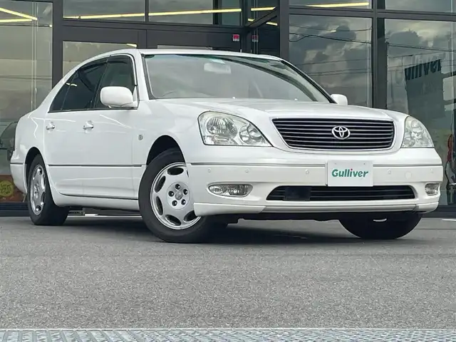 トヨタ セルシオ Cタイプ Fパッケージ 愛媛県 2000(平12)年 11.6万km ホワイトパールクリスタルシャイン 純正ナビ/サンルーフ/本革(エクリュ)シート/全席パワーシート/全席シートヒーター/前席シートベンチレーション/レーダークルーズコントロール(ブレーキ制御付)/クリアランスソナー/シートメモリー機能/マークレビンソンプレミアムサウンドシステム/スマートキーシステム/リヤ大型センターアームレスト/電動チルト＆テレスコピック機構/本木目ステアリングホイール＆本木目シフトノブ/クールボックス/純正フロアマット/スペアキー1本/ETC/現状サマー(純正AW)(225/60/R16)/DUNLOP VEURO VE302 /禁煙車
