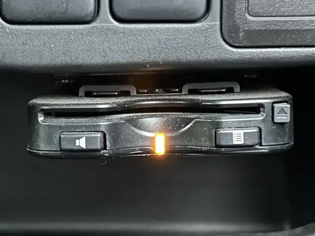 三菱 ｅＫカスタム G 岡山県 2013(平25)年 6.8万km パープリッシュネイビーパール 登録時走行距離67689km/純正ナビ/フルセグTV(AM/FM/CD/Bluetooth)/バックカメラ/前後ドライブレコーダー/ETC/アイドリングストップ/電動格納ミラー/純正フロアマット/14インチ純正AW/プッシュスタート/スマートキー(スペア×1)