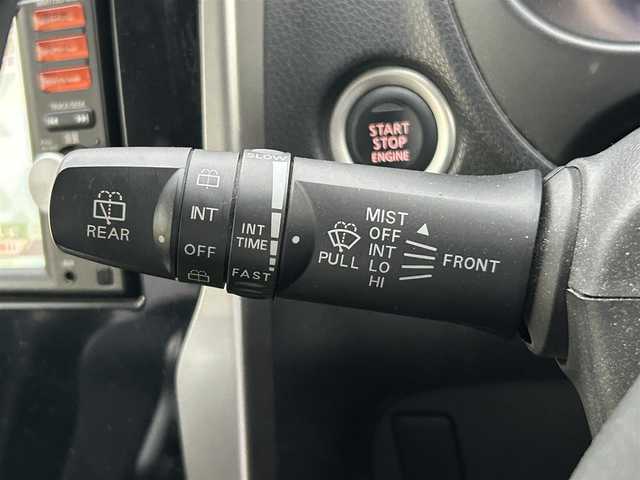 三菱 ｅＫカスタム G 岡山県 2013(平25)年 6.8万km パープリッシュネイビーパール 登録時走行距離67689km/純正ナビ/フルセグTV(AM/FM/CD/Bluetooth)/バックカメラ/前後ドライブレコーダー/ETC/アイドリングストップ/電動格納ミラー/純正フロアマット/14インチ純正AW/プッシュスタート/スマートキー(スペア×1)