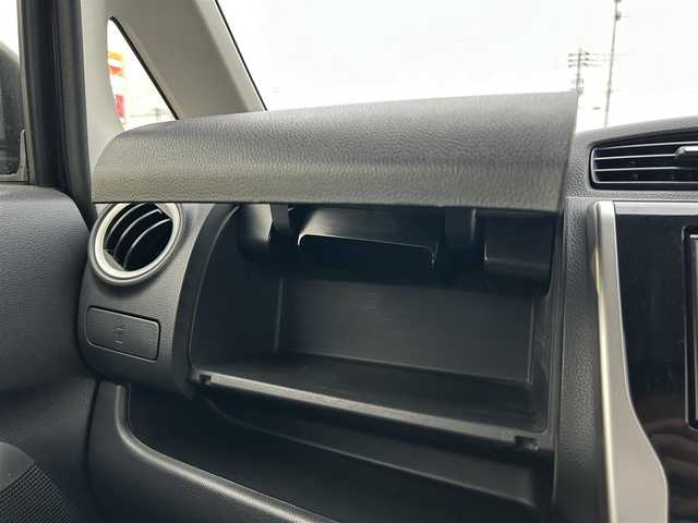 三菱 ｅＫカスタム G 岡山県 2013(平25)年 6.8万km パープリッシュネイビーパール 登録時走行距離67689km/純正ナビ/フルセグTV(AM/FM/CD/Bluetooth)/バックカメラ/前後ドライブレコーダー/ETC/アイドリングストップ/電動格納ミラー/純正フロアマット/14インチ純正AW/プッシュスタート/スマートキー(スペア×1)