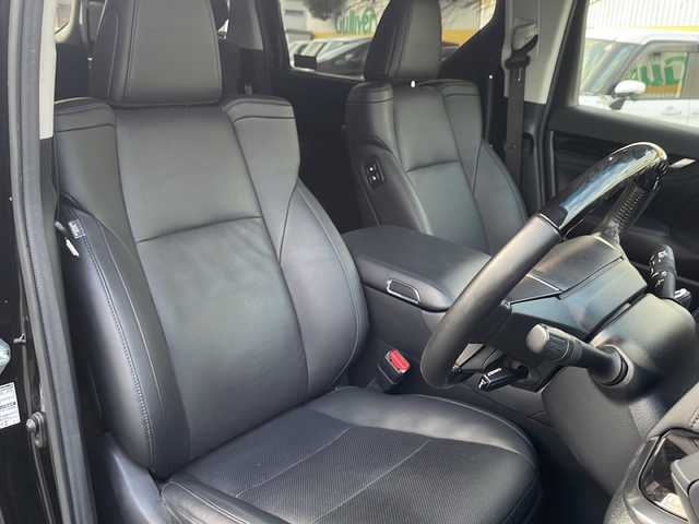 トヨタ ヴェルファイア Z Gエディション 兵庫県 2019(平31)年 3.8万km ブラック ワンオーナー/保証書・取説・有/社外メモリーナビ・フルセグ・BT・CD・DVD・FM・AM/バックカメラ/ETC/追尾機能付きクルーズコントロール/車線逸脱防止支援システム/衝突被害軽減ブレーキ/パーキングアシストブレーキ/クリアランスソナー/ロードサインアシスト/先行車発進通知/後席モニター/シートヒーター/シートクーラー/プッシュスタート/スマートキー×2/社外フロアマット/純正ドアバイザー