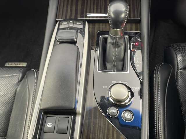 レクサス ＧＳ 300h バージョンL 岐阜県 2014(平26)年 12.6万km ホワイトパールクリスタルシャイン 純正ナビ/AM/FM/TV/SD/BT/CD/DVD/バックカメラ/サンルーフ/レザーシート/シートベンチレーションD席・N席/【エアーシート/シートヒーター】/R席シートヒーター/R席エアコン/パワーシートD/N席/シートメモリー/クルーズコントロール/LEDヘッドライト/フォグライト/ビルドインETC/リアサンシェード/純正19インチアルミホイール/ドアバイザー/フロアマット