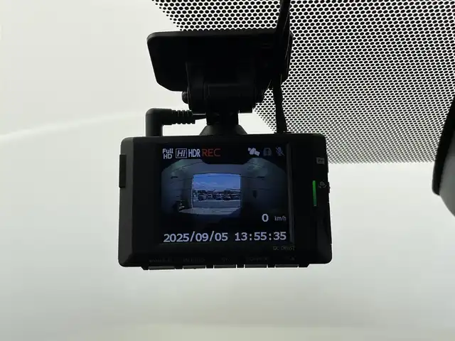 トヨタ ＲＡＶ４ ハイブリットG 大分県 2021(令3)年 4.1万km ホワイトパールクリスタルシャイン 4WD/純正ナビ/(BT/フルセグTV)/全方位カメラ/バックカメラ/黒革シート/パワーシート /メモリーシート/シートヒーター/電動リアゲート/スマートキー/プッシュスタート/ETC/電格ミラー/ウィンカーミラー/オートライト/フォグランプ/LEDヘッドライト/デジタルインナーミラー/レーダークルーズコントロール/ステアリングヒーター/ステアリングスイッチ/革巻きステアリング/オートブレーキホールド/純正18インチアルミホイール/フロアマット/ドアバイザー