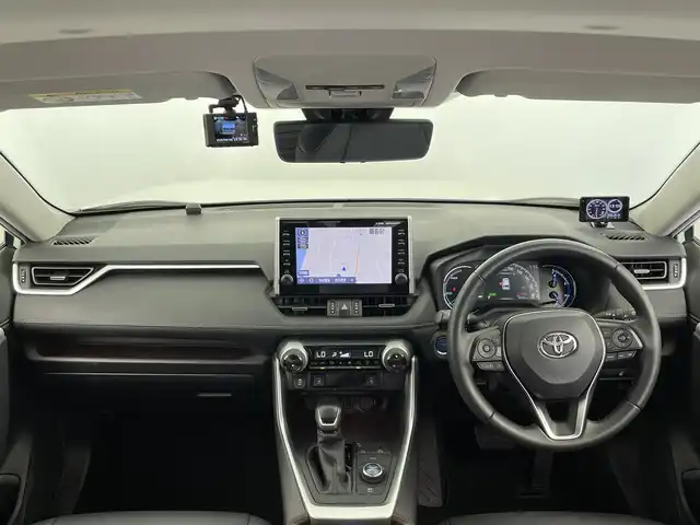 トヨタ ＲＡＶ４ ハイブリットG 大分県 2021(令3)年 4.1万km ホワイトパールクリスタルシャイン 4WD/純正ナビ/(BT/フルセグTV)/全方位カメラ/バックカメラ/黒革シート/パワーシート /メモリーシート/シートヒーター/電動リアゲート/スマートキー/プッシュスタート/ETC/電格ミラー/ウィンカーミラー/オートライト/フォグランプ/LEDヘッドライト/デジタルインナーミラー/レーダークルーズコントロール/ステアリングヒーター/ステアリングスイッチ/革巻きステアリング/オートブレーキホールド/純正18インチアルミホイール/フロアマット/ドアバイザー