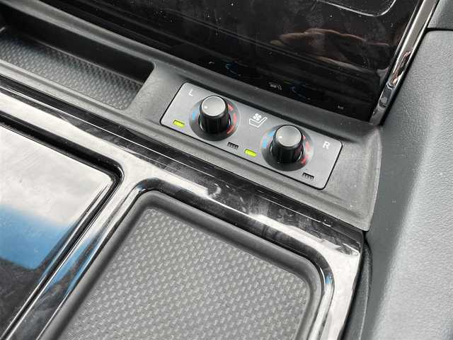 トヨタ ヴェルファイア Z Gエディション 茨城県 2018(平30)年 6万km ホワイトパールクリスタルシャイン 純正ナビ/【AM・FM・TV・BT・ＣＤ・ＤＶＤ・ＳＤ】/フリップダウンモニター/パワーシート/シートメモリ/シートヒーター/エアシート/ステアリングヒーター/両側パワスラ/電動リアゲート/レーダークルコン/Ｂカメラ/ETC2.0/ブレーキホールド/電動パーキングブレーキ/前方ドラレコ/前後コーナーセンサー/オートライト/オートハイビーム/Fフォグ/LEDライト