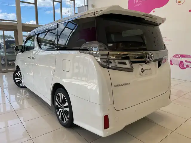 トヨタ ヴェルファイア Z Gエディション 埼玉県 2018(平30)年 6万km ホワイトパールクリスタルシャイン トヨタセーフティーセンス /純正フリップダウンモニター /純正9インチメモリナビ /　　CD/DVD/BT/フルセグ/バックカメラ /両側パワースライドドア /パワーバックドア /レーダークルーズコントロール /LED /革シート/シートヒーター/クーラー/メモリーシート/ステアリングヒーター/スイッチ/電子パーキング /純正ETC2.0