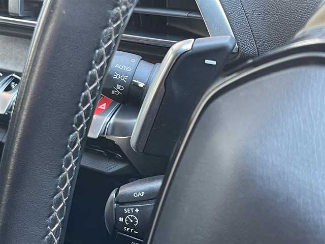 プジョー ３００８ GT ブルー HDi 山梨県 2019(令1)年 5万km 白 ・プッシュスタート/・アイドリングストップ/・ETC/・MTモード付AT/・バックカメラ/・パーキングセンサー/・ブラインドスポットモニター/・レーンキープアシスト/・冬タイヤ積込/・疲労検知システム/・アクティブセーフティーブレーキ/・電動格納ミラー/・前後コーナーセンサー/・電動リアゲート/・前方ドライブレコーダー/・横滑り防止装置