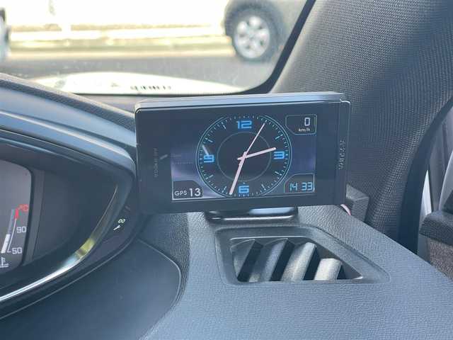 プジョー ３００８ GT ブルー HDi 山梨県 2019(令1)年 5万km 白 ・プッシュスタート/・アイドリングストップ/・ETC/・MTモード付AT/・バックカメラ/・パーキングセンサー/・ブラインドスポットモニター/・レーンキープアシスト/・冬タイヤ積込/・疲労検知システム/・アクティブセーフティーブレーキ/・電動格納ミラー/・前後コーナーセンサー/・電動リアゲート/・前方ドライブレコーダー/・横滑り防止装置