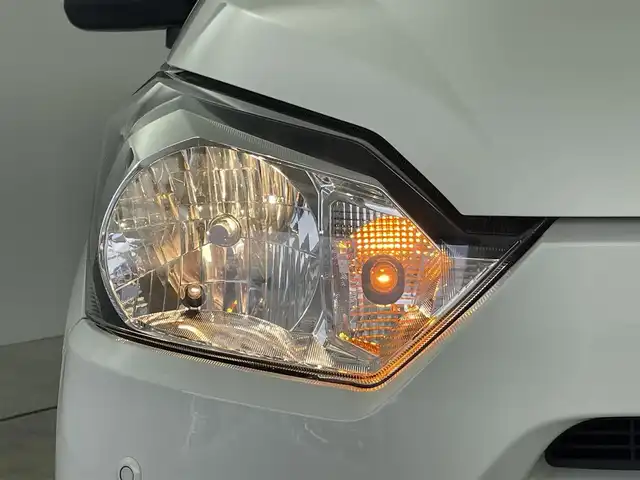 ダイハツ ミラ イース L SAⅢ 群馬県 2020(令2)年 6.2万km ホワイト 社外７型ナビ　バックカメラ　スマートアシスト　衝突軽減　アイドリングストップ　ヘッドライトレベライザー　横滑り防止　オートハイビーム　前後コーナーセンサー　サイドバイザー　社外フロアマット　禁煙車