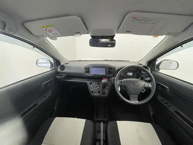 ダイハツ ミラ イース L SAⅢ 群馬県 2020(令2)年 6.2万km ホワイト 社外７型ナビ　バックカメラ　スマートアシスト　衝突軽減　アイドリングストップ　ヘッドライトレベライザー　横滑り防止　オートハイビーム　前後コーナーセンサー　サイドバイザー　社外フロアマット　禁煙車