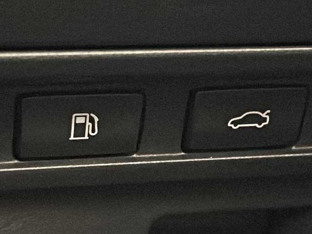 レクサス ＬＳ 500h エグゼクティブ 宮城県 2019(平31)年 1.8万km グラファイトブラックガラスフレーク マークレビンソンサウンド　/三眼ＬＥＤヘッドランプ/デジタルインナーミラー　/パノラミックビューモニター　/デジタルインナーミラー　/ＢＳＭ　/ＨＵＤ　/メーカーナビ/パワートランク　/アダプティブクルーズコントロール/レクサスセーフティ　/ETC2.0/黒革シート/シートヒーター/ベンチレーション/ステアリングヒーター/禁煙車