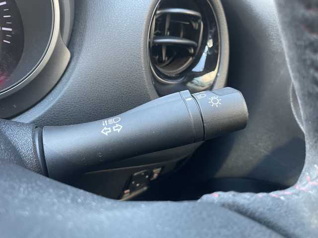 日産 ジューク ニスモ 広島県 2014(平26)年 8.3万km ブリリアントホワイトパール 純正SDナビ/CD/DVD/SD/BT/フルセグTV/バックカメラ/パートタイム４WD/横滑り防止装置/キセノンヘッドライト/オートライト/ETC/スマートキー/プッシュスタート/純正フロアマット/純正アルミホイール