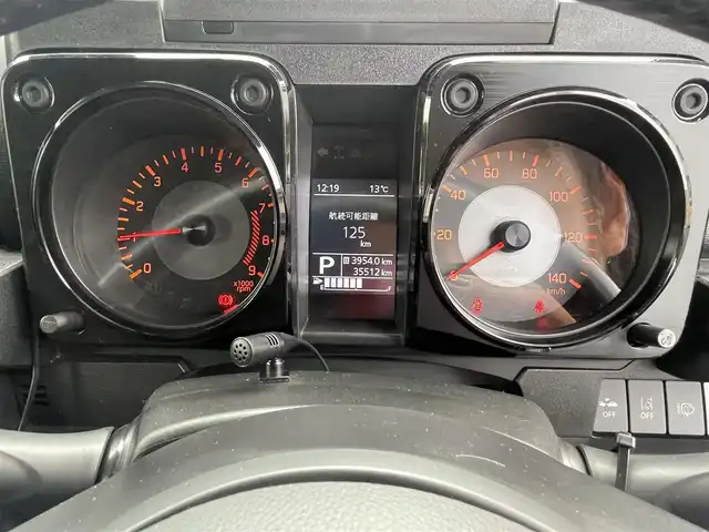 スズキ ジムニー XC 島根県 2020(令2)年 3.6万km ジャングルグリーン 純正８インチナビ　/フルセグＴＶ　/ＤＶＤ再生　/Ｂｌｕｅｔｏｏｔｈオーディオ/前方ドライブレコーダー　/ＥＴＣ　/社外レーダー（セルスター）/社外マフラー（ロッソモデロ）/社外牽引フック（モンスタースポーツ）/社外デイライト/社外16インチアルミホイール/リアスモークフィルム　/ダウンヒルアシストコントロール/前席シートヒーター/ミラーヒーター/ヘッドライトウォッシャー/純正LEDヘッドライト/背面タイヤ（ハードカバー付）/スマートキー　/プッシュスタート/保証書・取説・スペアキー1本