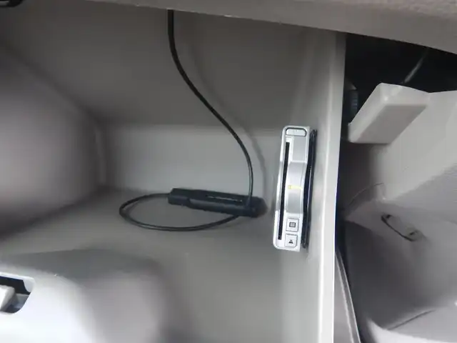 ホンダ Ｎ ＷＧＮ コンフォートパッケージ 静岡県 2015(平27)年 2.8万km プレミアムディープロッソパール 衝突軽減ブレーキ/横滑り防止装置/純正ナビ/・VXM-155VFi/・フルセグ/・DVD再生/・CD再生/・Bluetooth/バックカメラ/KENWOODドライブレコーダー/・DRV-353C/ETC/前席シートヒーター/オートライト/フォグライト/ISOFIX/電動格納ミラー/ドアバイザー/純正フロアマット/プッシュスタート/スマートキー×2/取扱説明書/新車保証書