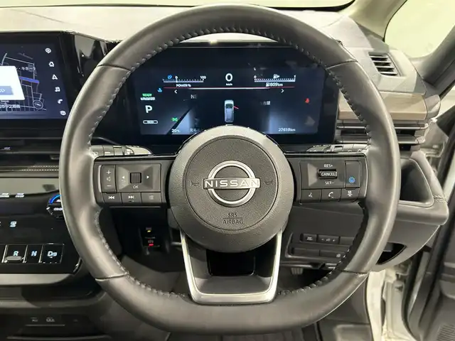 日産 セレナ e－パワー ハイウェイスター V 愛知県 2023(令5)年 2.8万km プリズムホワイト 純正１２．３インチ日産コネクトナビ　/（Bluetooth/フルセグTV/USB/CarPlay)/プロパイロット　/衝突軽減ブレーキ　/アラウンドビューモニター　/ハンズフリー両側パワースライドドア　/ビルトインＥＴＣ２．０　/デジタルインナーミラー　/ワイヤレス充電/ＨＤＭＩ　/ＬＥＤヘッドライト/LEDフォグランプ/USB接続/ソナー
